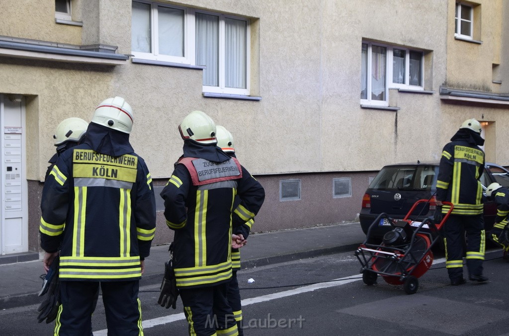 Feuer 1 Koeln Vingst Bambergerstr P26.JPG - Miklos Laubert